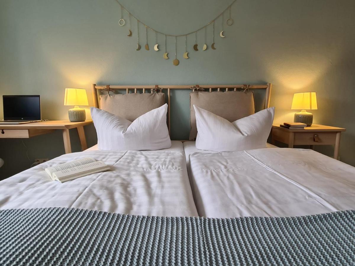 Neu Eingerichtetes Apartment #1 Mit Wlan !Sauna & Hot Tub Zubuchbar! Senftenberg Zewnętrze zdjęcie